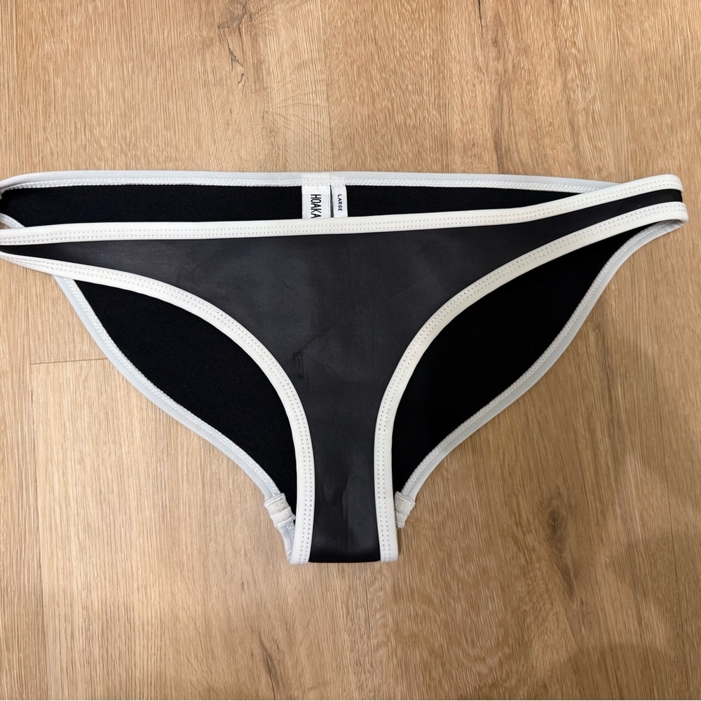 Hoaka Neoprene Black and White Bikini Bottom L